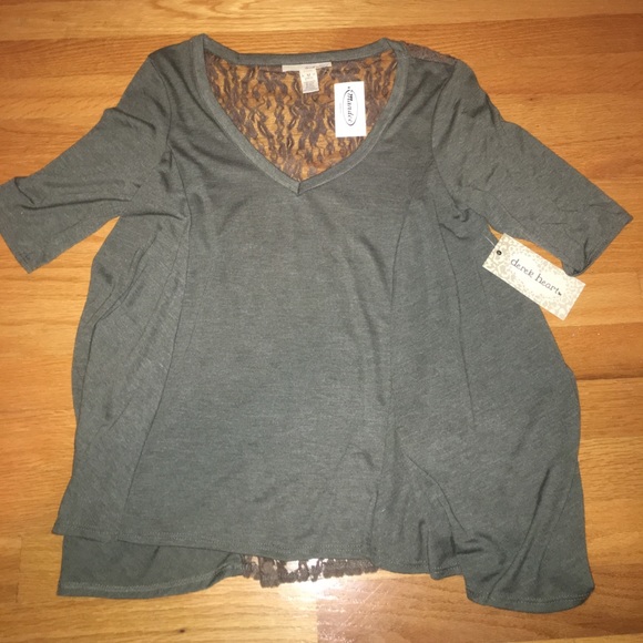 Derek Heart Tops - Olive green flowy v neck shirt